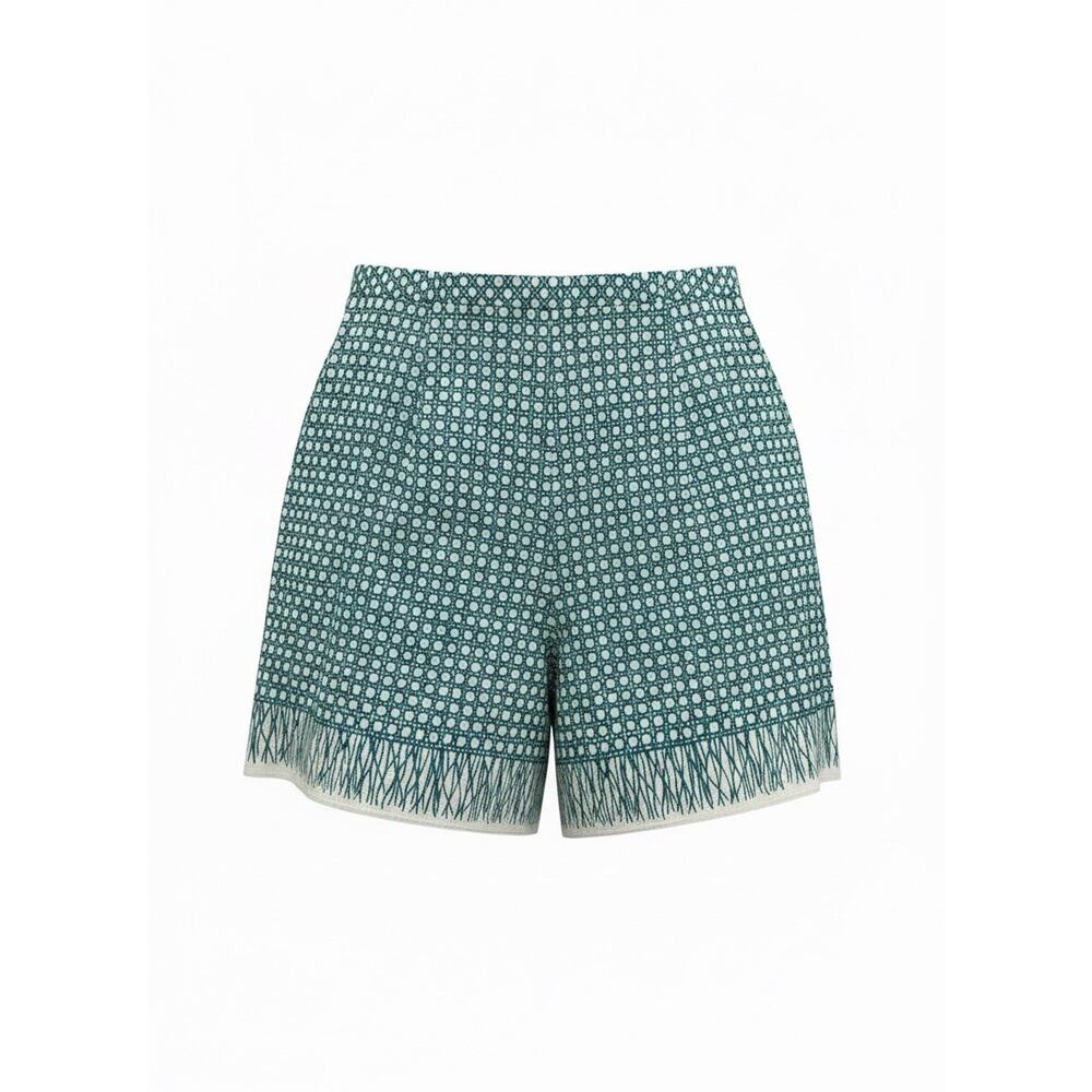 Trina Turk Wisteria Short NWT Size 6